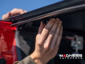 GMC Sierra 1500 Bed Cover - Tri-Fold - Flip Up - Hard Cover - 5'10" Bed GMC Sierra 1500 Bed Cover - Tri-Fold - Flip Up - Hard Cover - 5'10" Bed